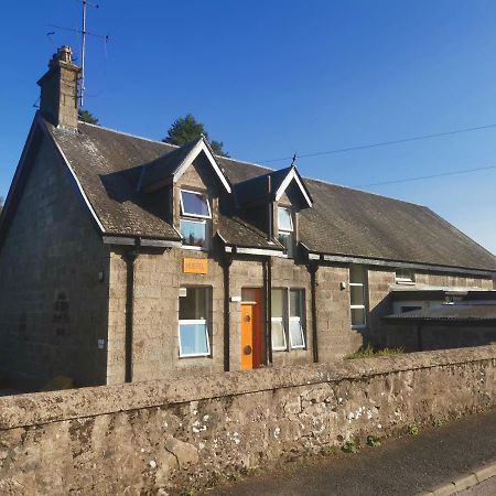 Dalwhinnie Old School Hostel エクステリア 写真